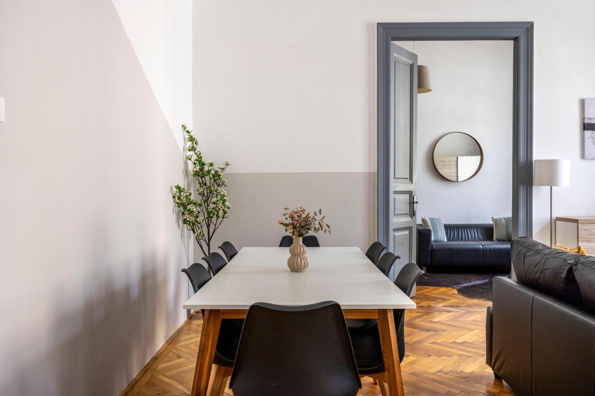 Charming & Cozy Stylish Apartment In The Heart Of Будапеща Екстериор снимка